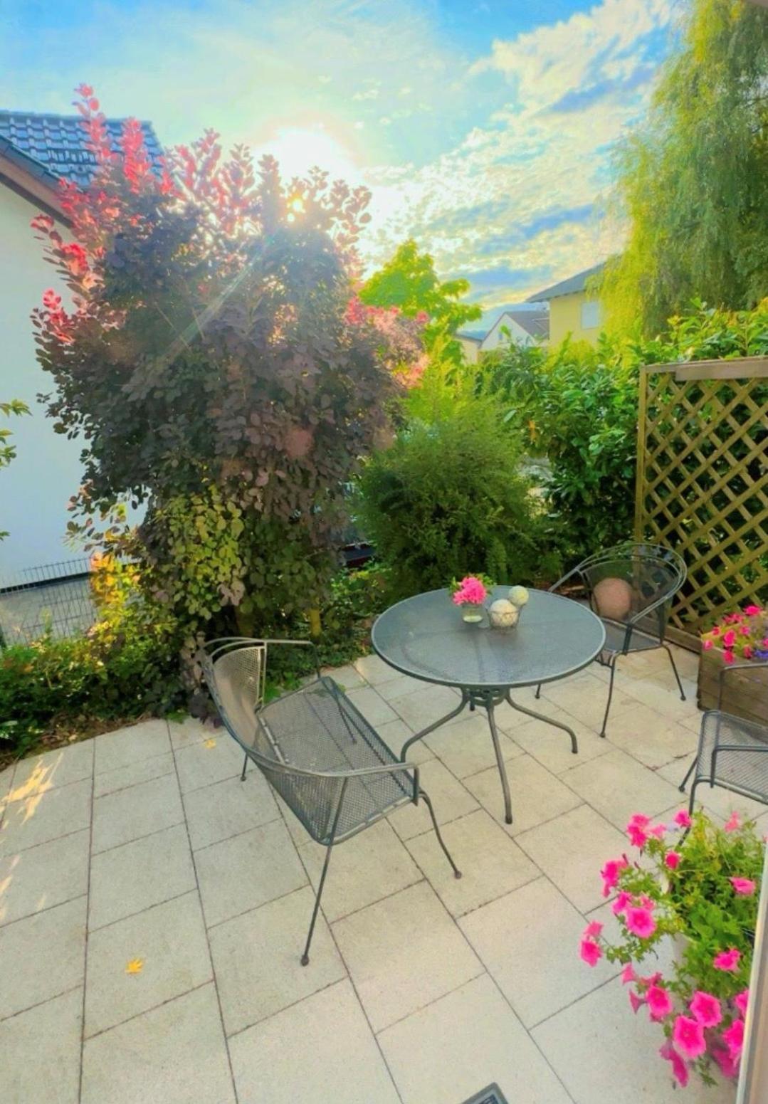 Idyllische Ferienoase Mit Traumhafter Terrasse Apartment Marburg Bagian luar foto